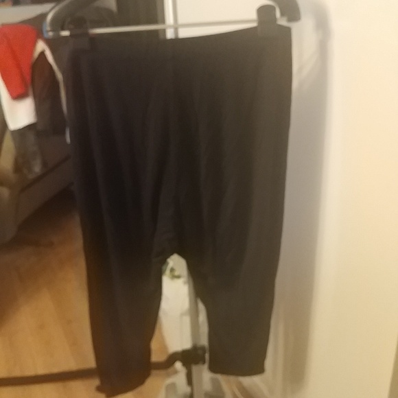 Kate and Leo Black Leggings 2X - Picture 7 of 7